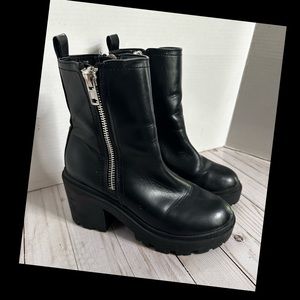 Urban Outfitters UO Zip-Up Boot